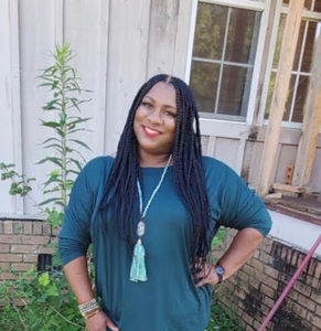 Meet your Posher, Whitney